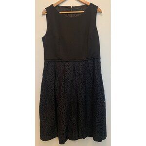 Tahari Women's Sleeveless Fit & Flare Black Dress Eyelet Lace Skirt Sz‎ Large